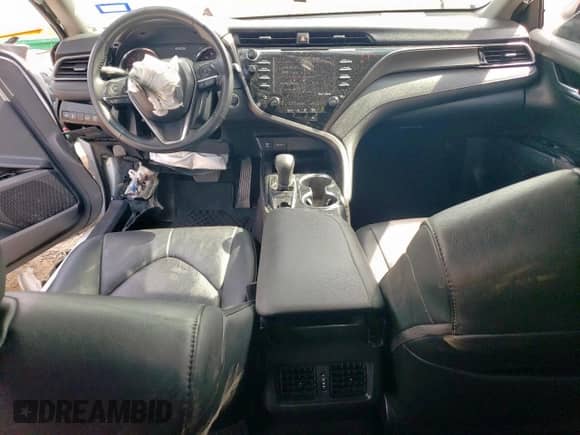 2019 Toyota Camry XSE z VIN 4T1B61HK9KU819244, wystawiony jako Copart lot #81748655 z przebiegiem 89 117 mil mil oraz Szkoda całkowita • Salvage title. Historia ofert i sprzedaży dostępna na DreamBid. Obrazek 8.