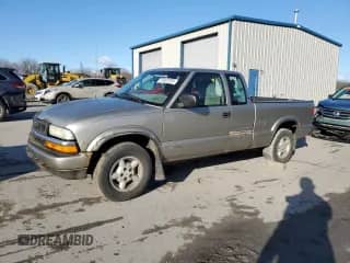 2001 Chevrolet S-10 LS с VIN 1GCDT19W618242218, выставлен на аукционе Copart как лот 51921875 с пробегом 156 887 миль миль и Списание • Salvage title. История ставок и продаж доступна на DreamBid. Изображение 1.