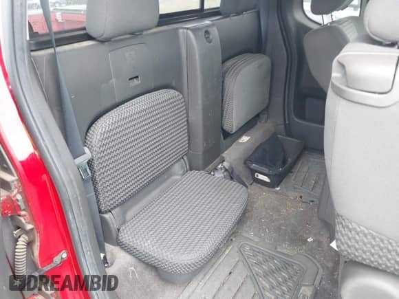 2005 Nissan Frontier SE с VIN 1N6AD06W05C448360, выставлен на аукционе IAAI как лот 42763633 с пробегом 137 420 миль миль и . История ставок и продаж доступна на DreamBid. Изображение 8.