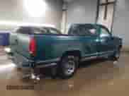 1998 GMC Sierra 1500 z VIN 1GTEC14W2WZ553870, wystawiony jako Copart lot #44946915 z przebiegiem 292 086 mil mil oraz Szkoda całkowita • Salvage title. Historia ofert i sprzedaży dostępna na DreamBid. Obrazek 3.