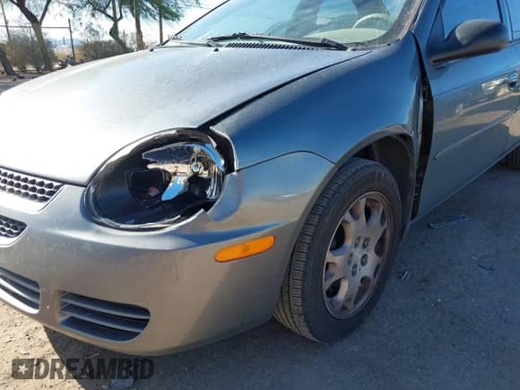 2005 Dodge Neon SXT z VIN 1B3ES56C55D252584, wystawiony jako IAAI lot #43176833 z przebiegiem 75 510 mil mil oraz . Historia ofert i sprzedaży dostępna na DreamBid. Obrazek 6.