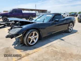 2006 Chevrolet Corvette с VIN 1G1YY36U465106043, выставлен на аукционе Copart как лот 60796135 с пробегом 96 575 миль миль и Списание • Salvage title. История ставок и продаж доступна на DreamBid. Изображение 1.