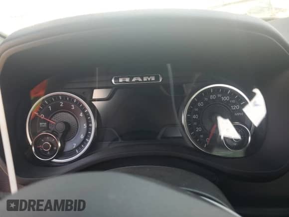 2023 Ram 1500 Big Horn z VIN 1C6RREBT6PN545366, wystawiony jako Copart lot #71802624 z przebiegiem Nie podano mil oraz Szkoda całkowita • Salvage title. Historia ofert i sprzedaży dostępna na DreamBid. Obrazek 9.