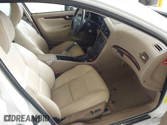 2007 Volvo S60 2.5L Turbo с VIN YV1RH592672614657, выставлен на аукционе IAAI как лот 42438342 с пробегом 105 956 миль миль и . История ставок и продаж доступна на DreamBid. Изображение 5.