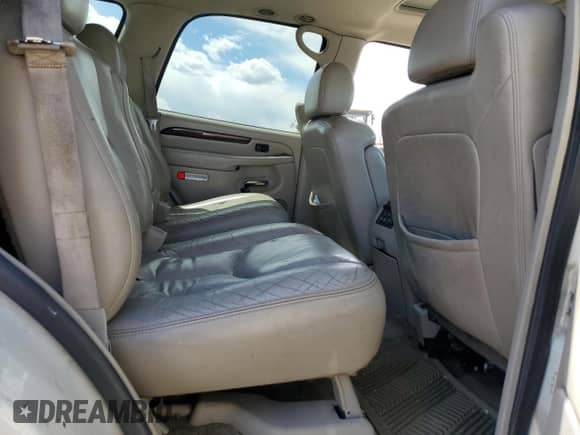 2003 Cadillac Escalade with VIN 1GYEK63N33R255939, listed as a Copart auction lot 54891325 with 236,152 mi miles and Salvage title. Bid and sale history available at DreamBid. Image 11.