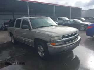 2000 Chevrolet Suburban LT z VIN 3GNFK16T9YG128540, wystawiony jako IAAI lot #43322016 z przebiegiem 314 217 mil mil oraz . Historia ofert i sprzedaży dostępna na DreamBid. Obrazek 1.