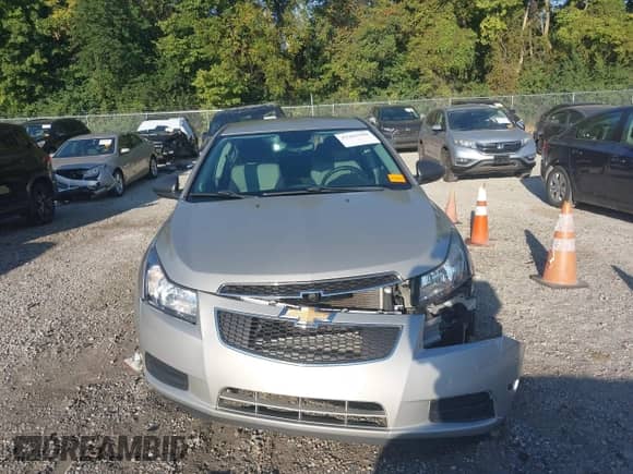 2014 Chevrolet Cruze LS с VIN 1G1PA5SH9E7429530, выставлен на аукционе IAAI как лот 43163104 с пробегом 83 618 миль миль и . История ставок и продаж доступна на DreamBid. Изображение 12.