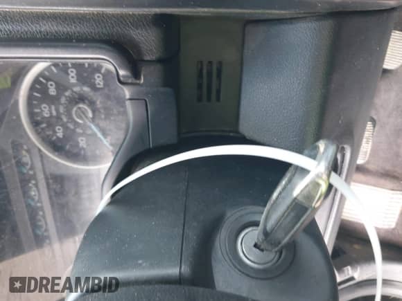 2015 Ford F-150 XL z VIN 1FTEX1CP1FFB94611, wystawiony jako IAAI lot #42050374 z przebiegiem 298 500 mil mil oraz . Historia ofert i sprzedaży dostępna na DreamBid. Obrazek 11.