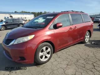 2012 Toyota Sienna LE AAS with VIN 5TDKK3DCXCS278253, listed as a Copart auction lot 82184965 with 155,016 mi miles and Salvage title. Bid and sale history available at DreamBid. Image 1.