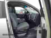 2016 Ram 1500 SLT z VIN 1C6RR7GG7GS199918, wystawiony jako IAAI lot #43205195 z przebiegiem 187 185 mil mil oraz . Historia ofert i sprzedaży dostępna na DreamBid. Obrazek 5.