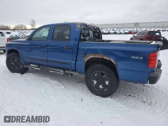 2008 Dodge Dakota Laramie with VIN 1D7HW58N68S637012, listed as a Copart auction lot 45932835 with 152,146 mi miles and Clean title. Bid and sale history available at DreamBid. Image 2.