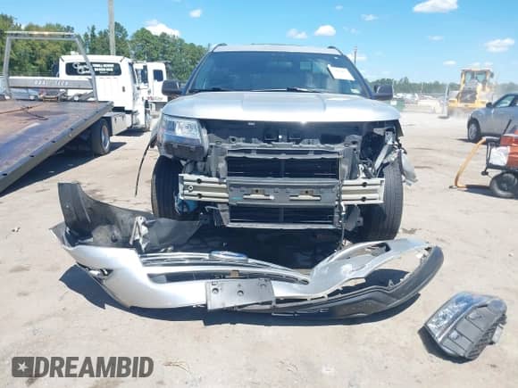 2018 Ford Explorer z VIN 1FM5K7B80JGB85814, wystawiony jako IAAI lot #43059387 z przebiegiem 227 148 mil mil oraz . Historia ofert i sprzedaży dostępna na DreamBid. Obrazek 6.