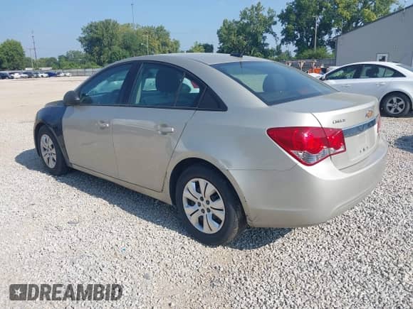 2013 Chevrolet Cruze LS с VIN 1G1PA5SH9D7172660, выставлен на аукционе IAAI как лот 42999554 с пробегом 117 285 миль миль и . История ставок и продаж доступна на DreamBid. Изображение 3.