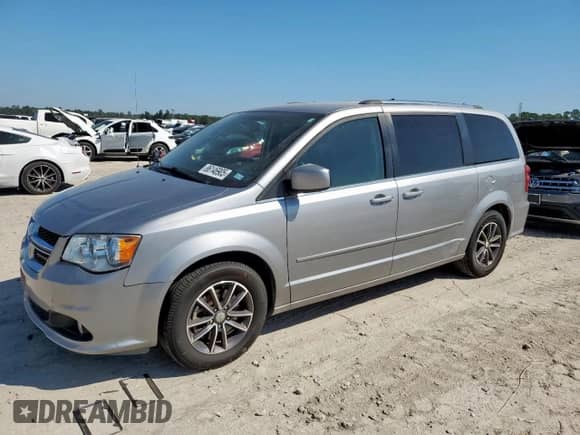 2017 Dodge Grand Caravan SXT z VIN 2C4RDGCG3HR800418, wystawiony jako Copart lot #86146905 z przebiegiem 126 997 mil mil oraz Szkoda całkowita • Salvage title. Historia ofert i sprzedaży dostępna na DreamBid. Obrazek 1.