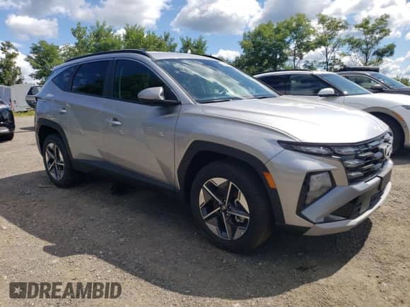 2025 Hyundai Tucson SEL с VIN KM8JBDD28SU302385, выставлен на аукционе Copart как лот 70521535 с пробегом 23 миль миль и Списание • Salvage title. История ставок и продаж доступна на DreamBid. Изображение 4.