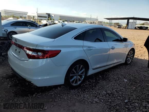 2015 Hyundai Azera с VIN KMHFG4JG1FA452613, выставлен на аукционе Copart как лот 83955695 с пробегом 42 532 миль миль и Списание • Salvage title. История ставок и продаж доступна на DreamBid. Изображение 3.
