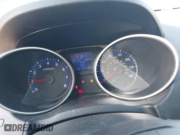 2014 Hyundai Tucson SE with VIN KM8JU3AG3EU901414, listed as a IAAI auction lot 43267845 with 141,471 mi miles and . Bid and sale history available at DreamBid. Image 7.