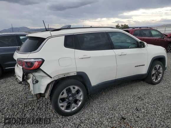2020 Jeep Compass Limited with VIN 3C4NJDCB7LT221383, listed as a Copart auction lot 84047185 with 82,746 mi miles and Salvage title. Bid and sale history available at DreamBid. Image 3.