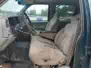 1998 Chevrolet Silverado 3500 с VIN 1GCGC33R1WF060103, выставлен на аукционе Copart как лот 73384094 с пробегом 362 070 миль миль и Списание • Salvage title. История ставок и продаж доступна на DreamBid. Изображение 7.