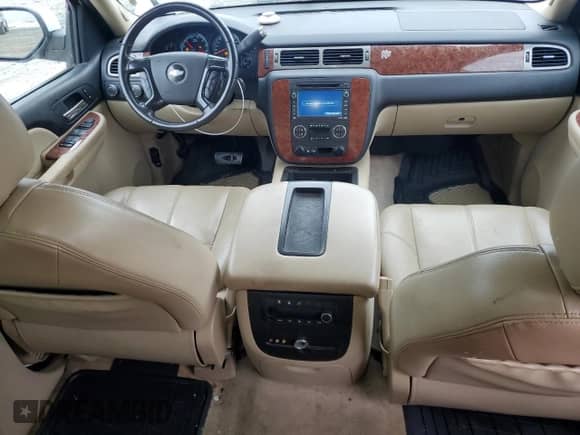 2008 Chevrolet Tahoe z VIN 1GNFK13568R218699, wystawiony jako Copart lot #52856035 z przebiegiem 195 654 mil mil oraz Czysty tytuł • Clean title. Historia ofert i sprzedaży dostępna na DreamBid. Obrazek 8.