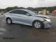 2015 Hyundai Sonata z VIN KMHEC4A45FA134684, wystawiony jako Copart lot #81883545 z przebiegiem 265 459 mil mil oraz Szkoda całkowita • Salvage title. Historia ofert i sprzedaży dostępna na DreamBid. Obrazek 4.