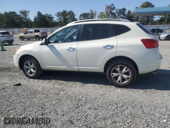 2010 Nissan Rogue SL with VIN JN8AS5MV6AW137979, listed as a Copart auction lot 85841765 with 235,933 mi miles and Salvage title. Bid and sale history available at DreamBid. Image 2.