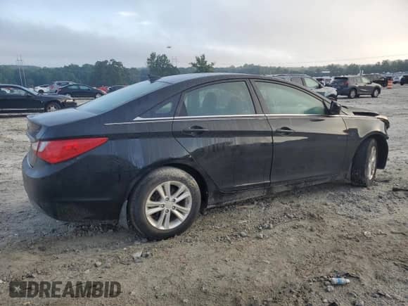2013 Hyundai Sonata GLS z VIN 5NPEB4AC0DH660399, wystawiony jako Copart lot #65064445 z przebiegiem 129 940 mil mil oraz Nie do naprawy • Non repairable. Historia ofert i sprzedaży dostępna na DreamBid. Obrazek 3.
