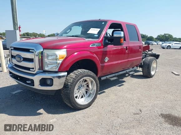 2013 Ford F-250 XL z VIN 1FT7W2BTXDEB33485, wystawiony jako IAAI lot #43206941 z przebiegiem 259 415 mil mil oraz . Historia ofert i sprzedaży dostępna na DreamBid. Obrazek 2.