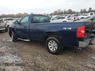 2012 Chevrolet Silverado 1500 Work Truck z VIN 1GCNKPEA0CZ284594, wystawiony jako Copart lot #82706825 z przebiegiem 107 277 mil mil oraz Szkoda całkowita • Salvage title. Historia ofert i sprzedaży dostępna na DreamBid. Obrazek 2.