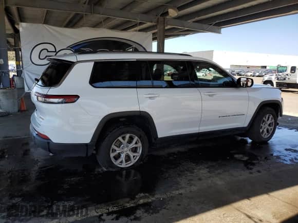 2023 Jeep Grand Cherokee Limited with VIN 1C4RJKBG4P8806655, listed as a Copart auction lot 81101035 with 52,834 mi miles and Salvage title. Bid and sale history available at DreamBid. Image 3.