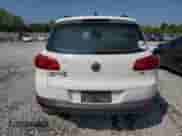 2017 Volkswagen Tiguan S с VIN WVGAV7AX6HK049404, выставлен на аукционе Copart как лот 69989865 с пробегом 93 717 миль миль и Списание • Salvage title. История ставок и продаж доступна на DreamBid. Изображение 6.