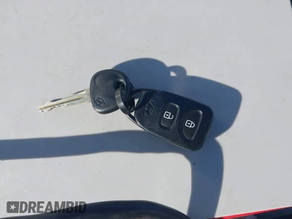 2011 Hyundai Tucson Limited с VIN KM8JU3AC7BU231097, выставлен на аукционе IAAI как лот 43232099 с пробегом 206 969 миль миль и . История ставок и продаж доступна на DreamBid. Изображение 11.