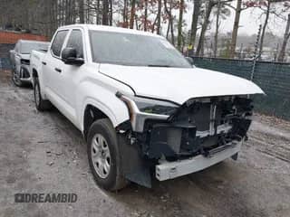 2022 Toyota Tundra SR with VIN 5TFKB5AB5NX017956, listed as a IAAI auction lot 41612493 with 38,683 mi miles and . Bid and sale history available at DreamBid. Image 1.