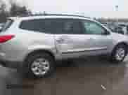 2009 Chevrolet Traverse LS с VIN 1GNEV13DX9S119002, выставлен на аукционе IAAI как лот 41757459 с пробегом 143 512 миль миль и . История ставок и продаж доступна на DreamBid. Изображение 6.