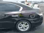 2014 Nissan Maxima SV z VIN 1N4AA5AP8EC444040, wystawiony jako IAAI lot #42926297 z przebiegiem 100 800 mil mil oraz . Historia ofert i sprzedaży dostępna na DreamBid. Obrazek 20.