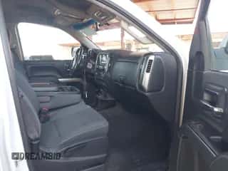 2015 Chevrolet Silverado 1500 LT z VIN 1GCVKRECXFZ434499, wystawiony jako IAAI lot #43152439 z przebiegiem 150 606 mil mil oraz . Historia ofert i sprzedaży dostępna na DreamBid. Obrazek 5.