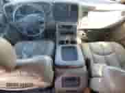 2006 Chevrolet Suburban Z71 z VIN 1GNFK16Z66J171619, wystawiony jako Copart lot #88148785 z przebiegiem 357 535 mil mil oraz Szkoda całkowita • Salvage title. Historia ofert i sprzedaży dostępna na DreamBid. Obrazek 8.
