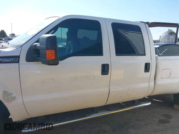 2016 Ford F-250 XL с VIN 1FT7W2A67GEA71852, выставлен на аукционе IAAI как лот 42769749 с пробегом 63 547 миль миль и . История ставок и продаж доступна на DreamBid. Изображение 14.