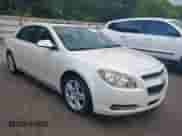 2010 Chevrolet Malibu 2LT z VIN 1G1ZD5EB7A4115930, wystawiony jako IAAI lot #42868817 z przebiegiem 164 340 mil mil oraz . Historia ofert i sprzedaży dostępna na DreamBid. Obrazek 1.