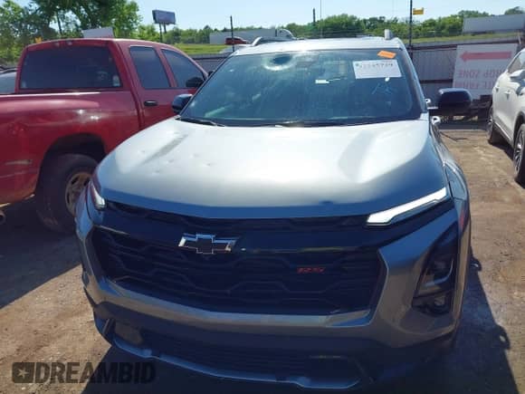 2025 Chevrolet Equinox FWD RS with VIN 3GNAXLEG7SL104814, listed as a IAAI auction lot 42245729 with 9,061 mi miles and . Bid and sale history available at DreamBid. Image 12.