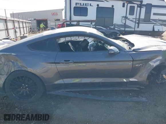 2021 Ford Mustang GT с VIN 1FA6P8CF2M5118909, выставлен на аукционе IAAI как лот 40580656 с пробегом 46 924 миль миль и . История ставок и продаж доступна на DreamBid. Изображение 14.