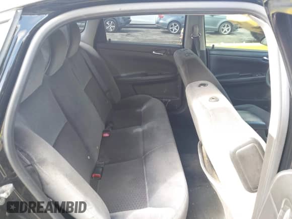 2011 Chevrolet Impala LS Fleet z VIN 2G1WF5EK8B1313863, wystawiony jako IAAI lot #43374057 z przebiegiem 141 355 mil mil oraz . Historia ofert i sprzedaży dostępna na DreamBid. Obrazek 8.