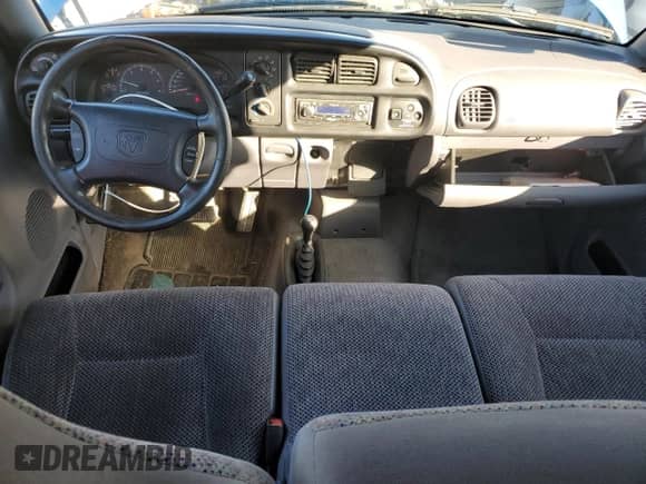 1998 Dodge 1500 z VIN 3B7HF13Y4WG227429, wystawiony jako Copart lot #72100104 z przebiegiem 242 823 mil mil oraz Czysty tytuł • Clean title. Historia ofert i sprzedaży dostępna na DreamBid. Obrazek 8.