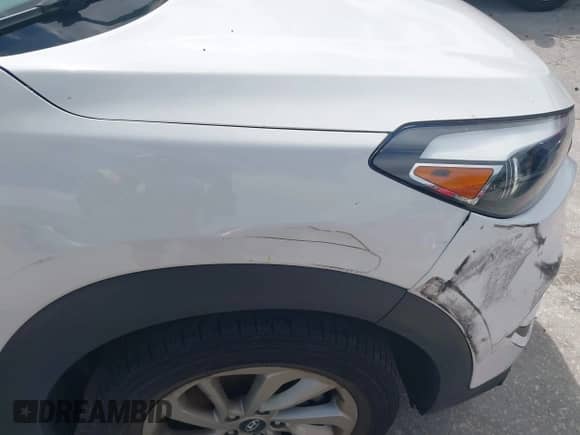 2016 Hyundai Tucson Sport with VIN KM8J33A22GU081868, listed as a IAAI auction lot 41924692 with 123,360 mi miles and . Bid and sale history available at DreamBid. Image 6.