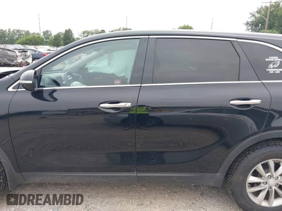 2017 Kia Sorento LX with VIN 5XYPG4A32HG252008, listed as a IAAI auction lot 42775138 with 114,659 mi miles and . Bid and sale history available at DreamBid. Image 15.