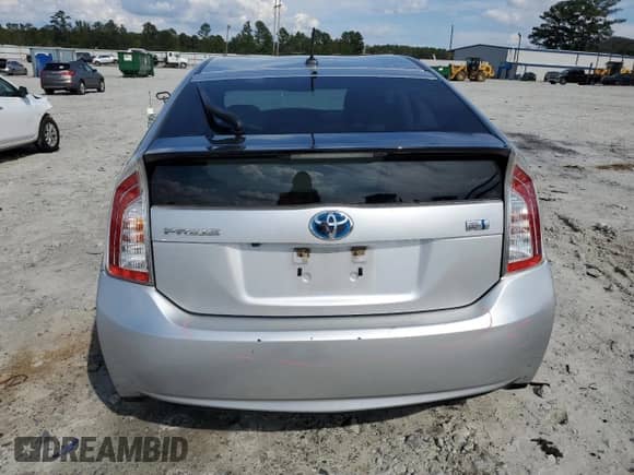 2014 Toyota Prius Three с VIN JTDKN3DU4E1763469, выставлен на аукционе Copart как лот 82250325 с пробегом 101 065 миль миль и Списание • Salvage title. История ставок и продаж доступна на DreamBid. Изображение 6.