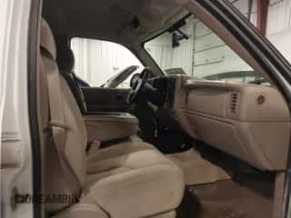 2006 Chevrolet Silverado 1500HD LT1 z VIN 1GCGK13U76F242626, wystawiony jako IAAI lot #40786885 z przebiegiem 171 077 mil mil oraz . Historia ofert i sprzedaży dostępna na DreamBid. Obrazek 5.