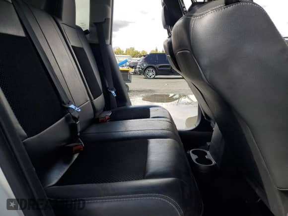 2016 Jeep Compass Latitude с VIN 1C4NJCEB1GD542922, выставлен на аукционе Copart как лот 86600515 с пробегом 205 373 миль миль и Списание • Salvage title. История ставок и продаж доступна на DreamBid. Изображение 11.