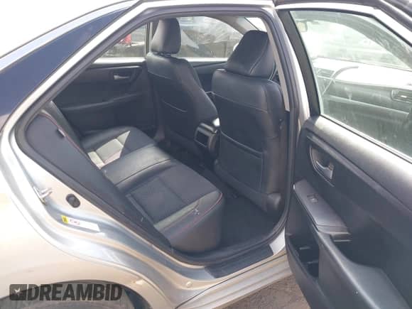 2015 Toyota Camry SE z VIN 4T1BF1FK7FU014318, wystawiony jako IAAI lot #42733836 z przebiegiem 153 303 mil mil oraz . Historia ofert i sprzedaży dostępna na DreamBid. Obrazek 8.