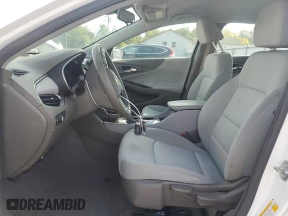 2020 Chevrolet Malibu LS with VIN 1G1ZB5ST4LF115555, listed as a Copart auction lot 81586535 with 171,000 mi miles and Salvage title. Bid and sale history available at DreamBid. Image 7.